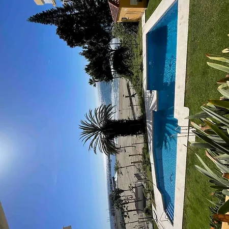 Apartment Pass The Keys 2 Bed Flat With Access To Beach Center *