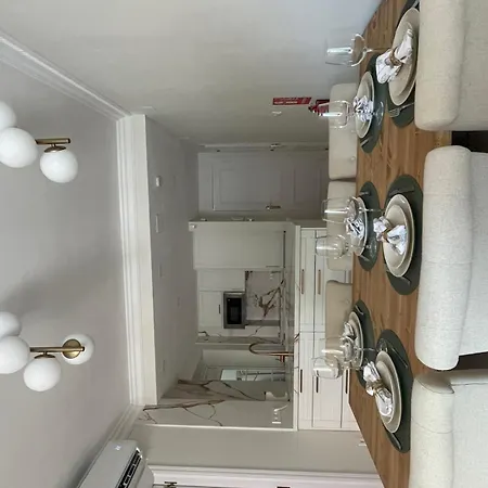 Pass The Keys 2 Bed Flat With Access To Beach Center Apartment *