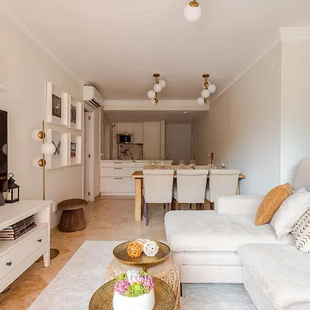 Apartment Pass The Keys 2 Bed Flat With Access To Beach Center *